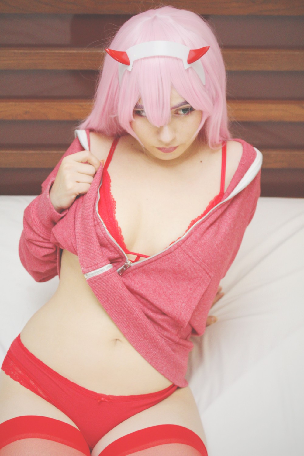 HeyShika - Zero Two (Darling in the Franxx) #w65uHJUL
