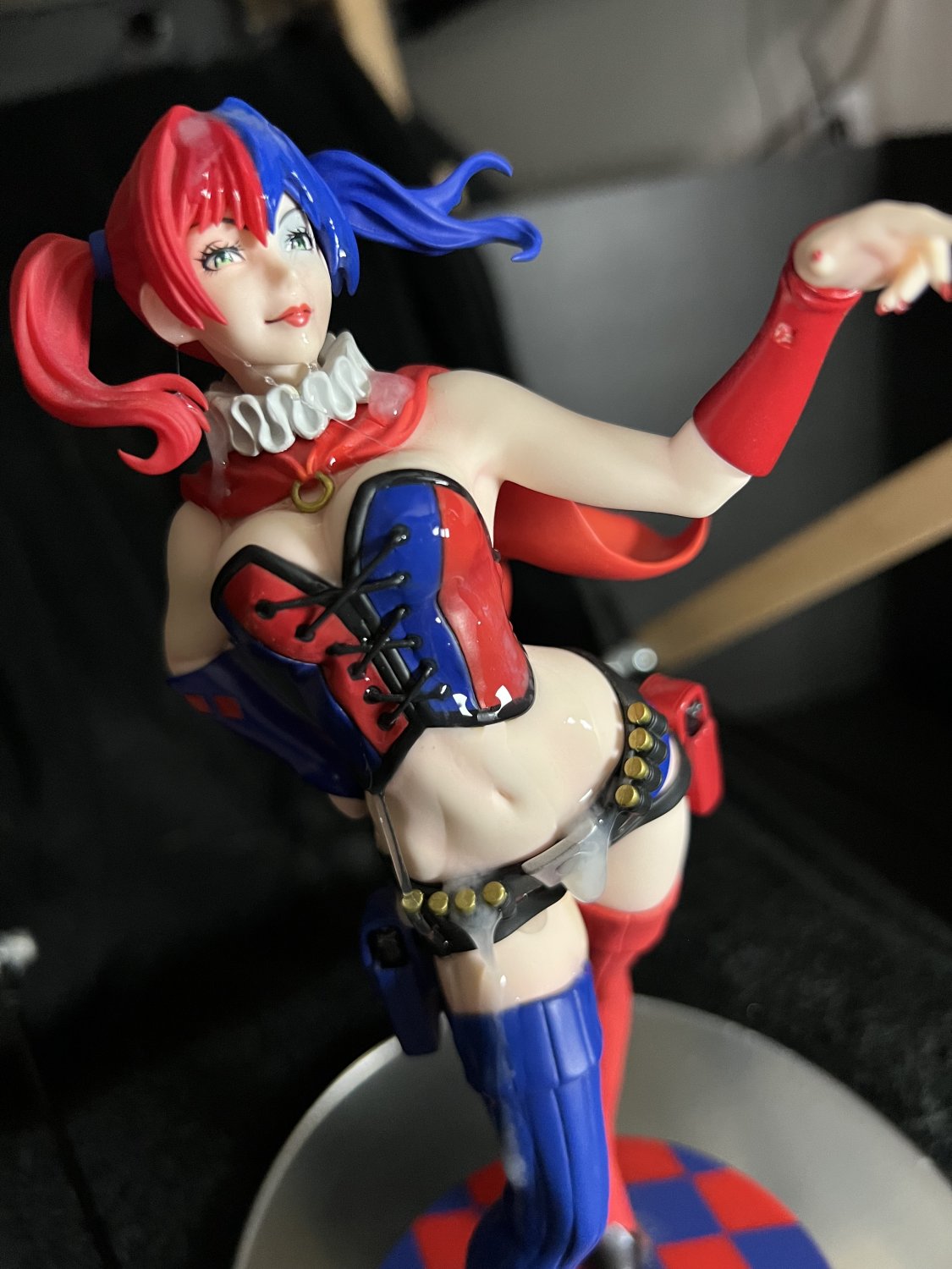 Harley Quinn -- Hands Free Cum #HeHbi04g