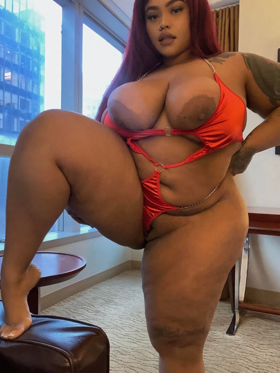 Huge Tits Club 36 sc: hugetitsclub #1rscb15b