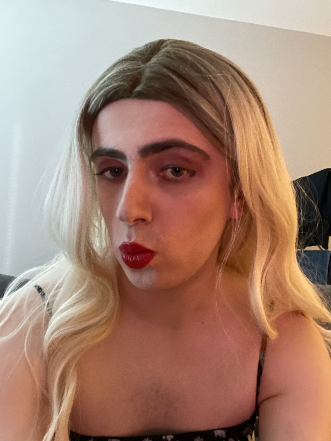 Sissy Sophie First exposure #UVOPF7U2