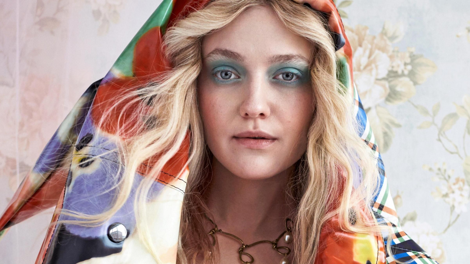 dakota-fanning-see-thru-sexy-10pics #dakotafanning #celebs #q7OQBtyR