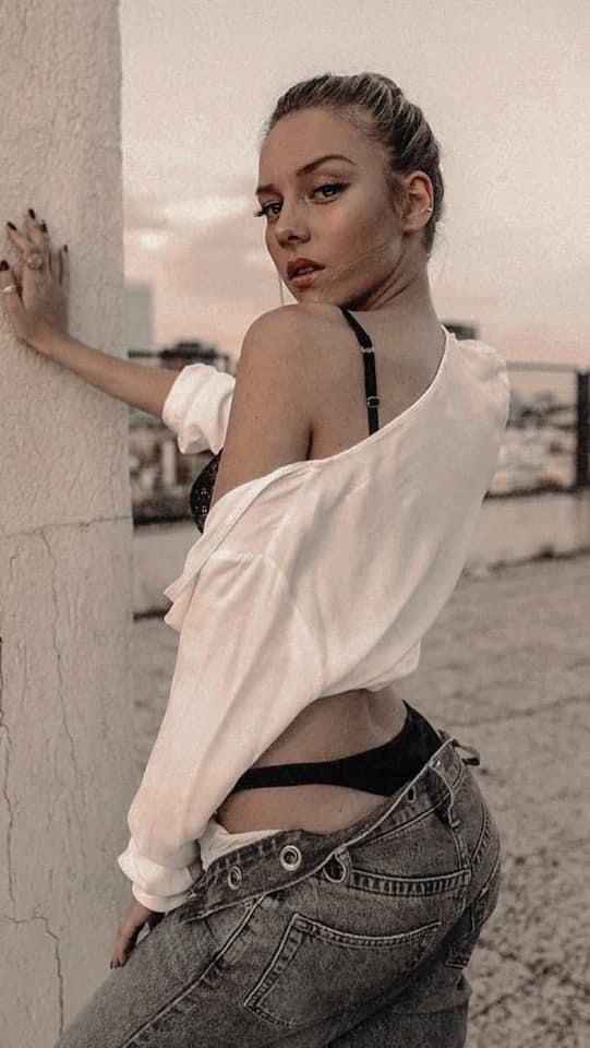 Ester exposito best pics #2boXqcmA