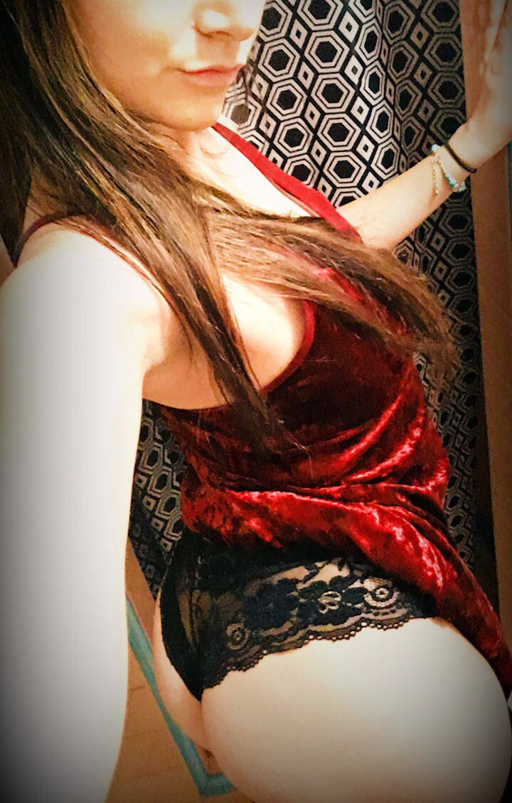 kitty (Kittynipz) #zwejedwj