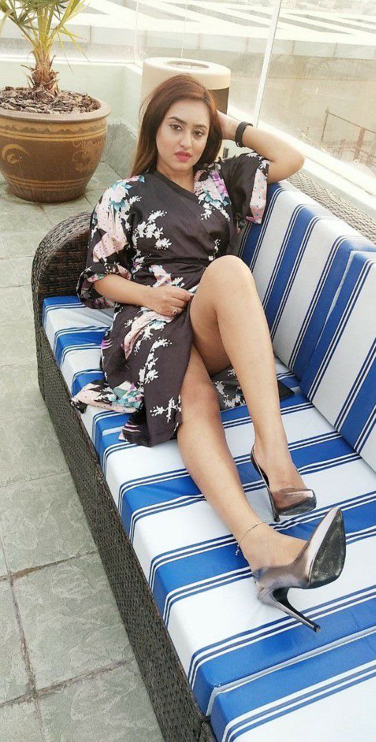 41 - Desi Slut #GqykzbP3