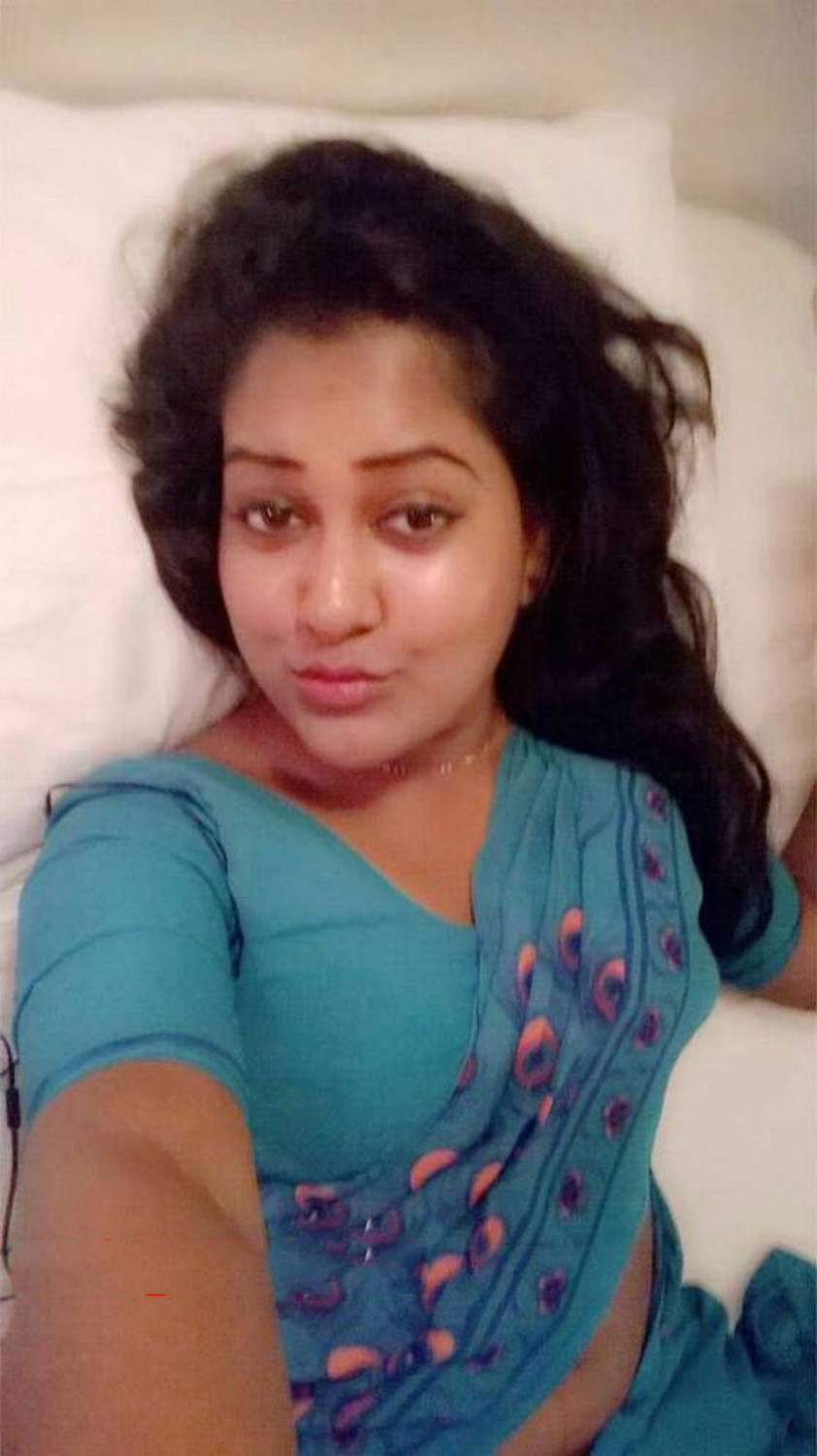 Desi Wife Saree - Porn Videos and Photos photo