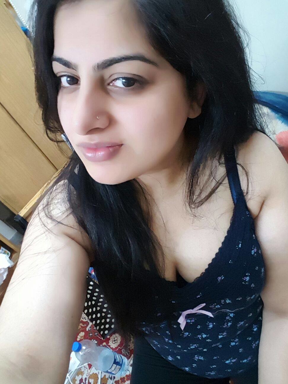 Desi curvy aunty hot #DganLtDa