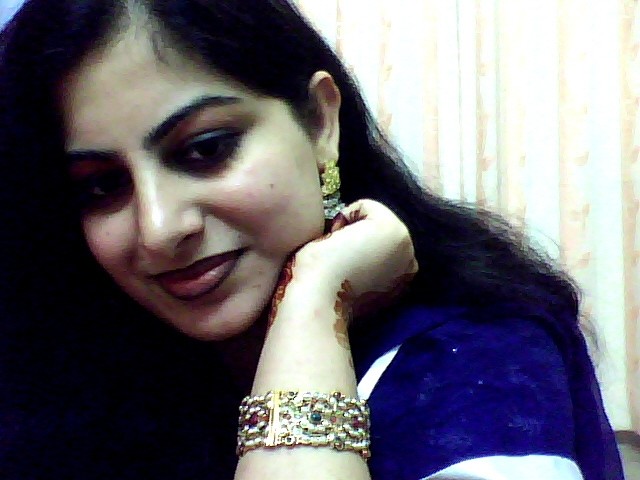 Desi curvy aunty hot #Tfy99USO
