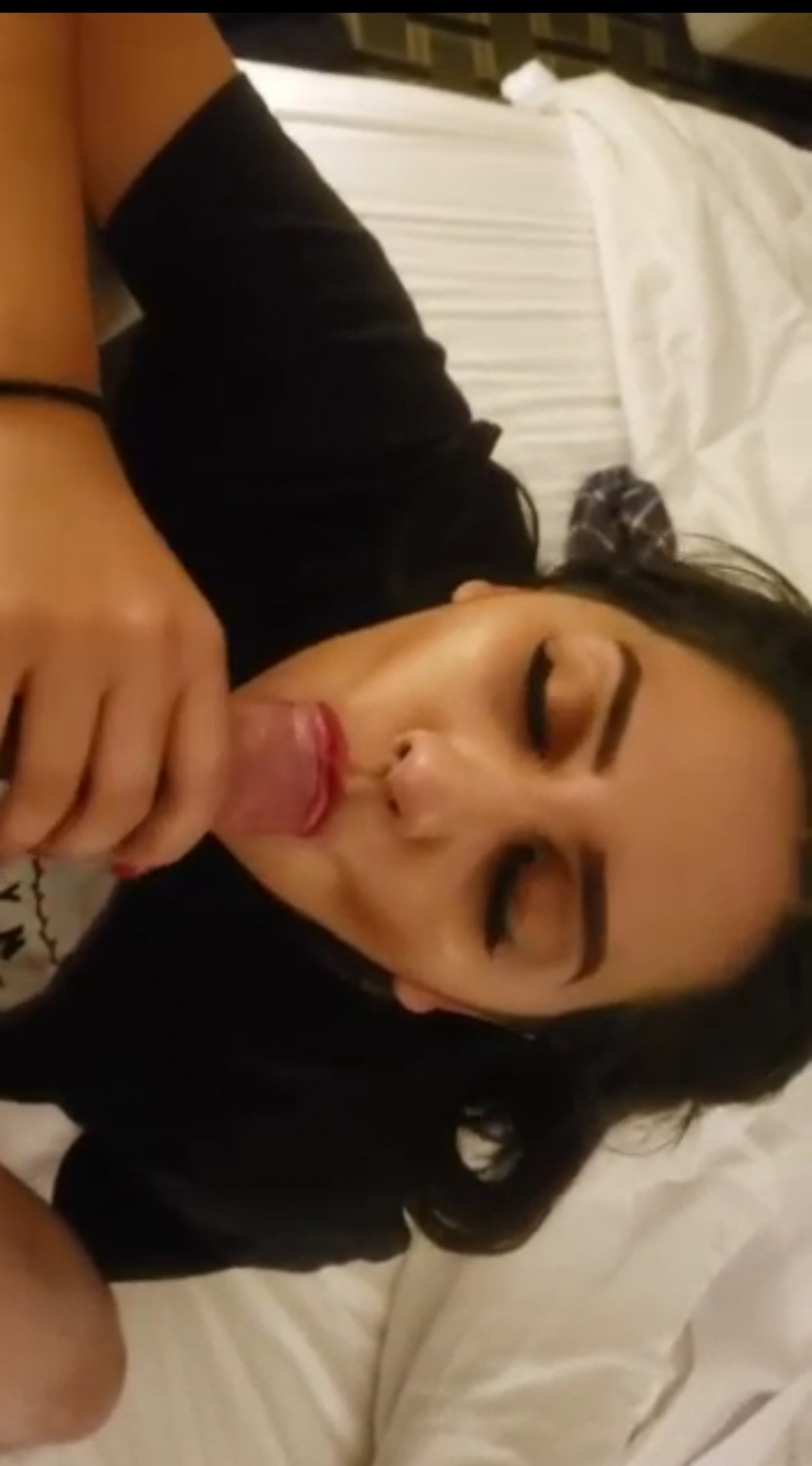 hot girlfriend sucking cock dailymotion