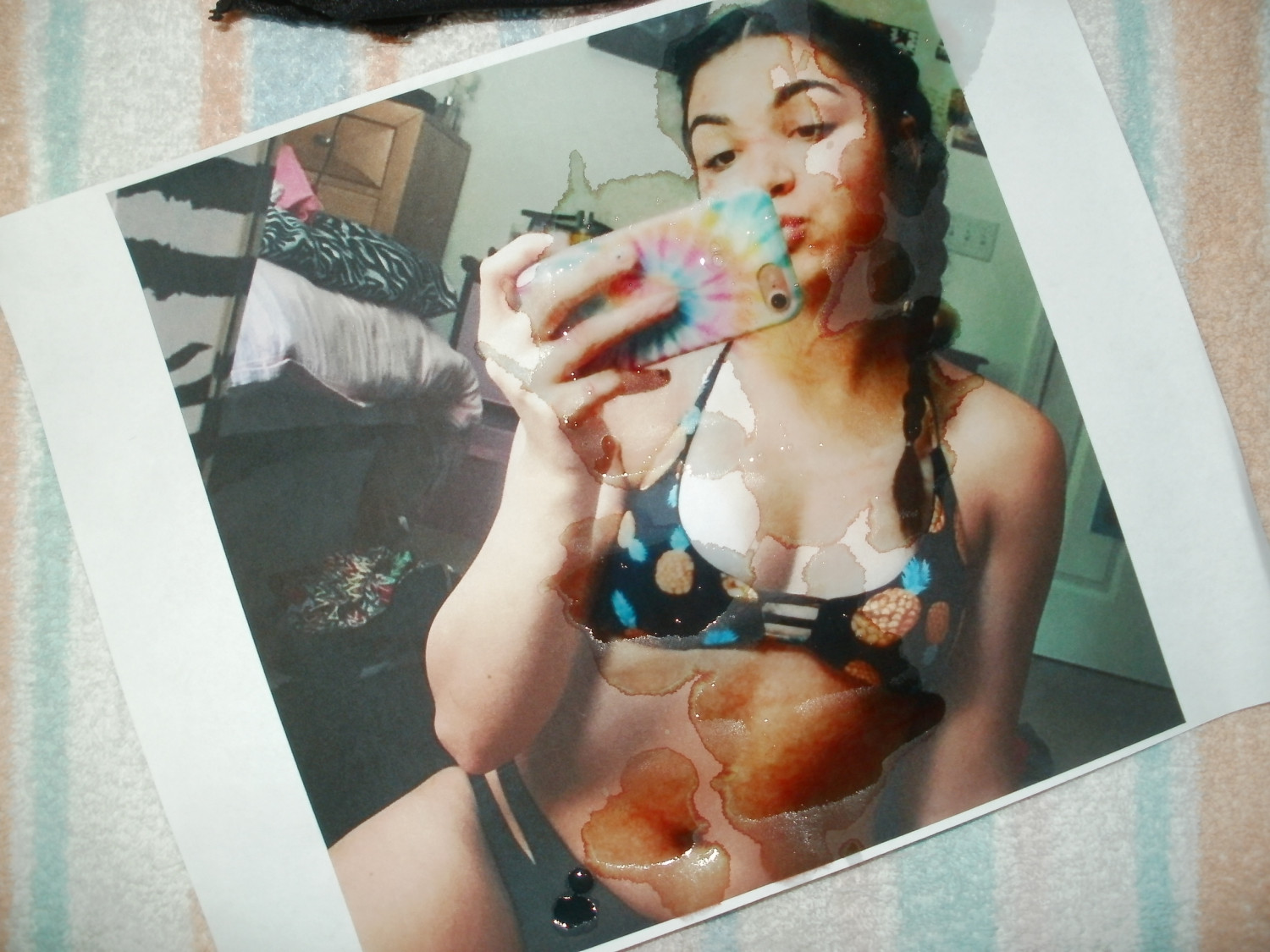 Sarah's cute bikini bod gets spunked! #8y4nvfYh