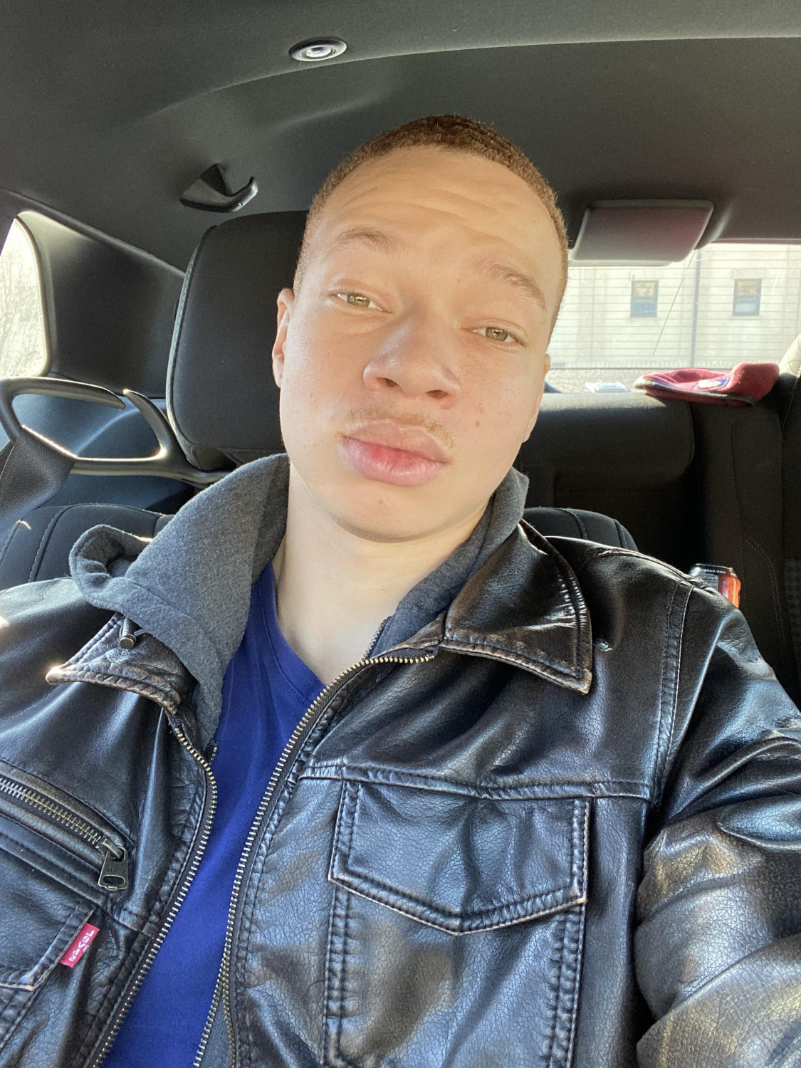 Lightskin Dude With Huge Cock Bi #5kJuSrIO