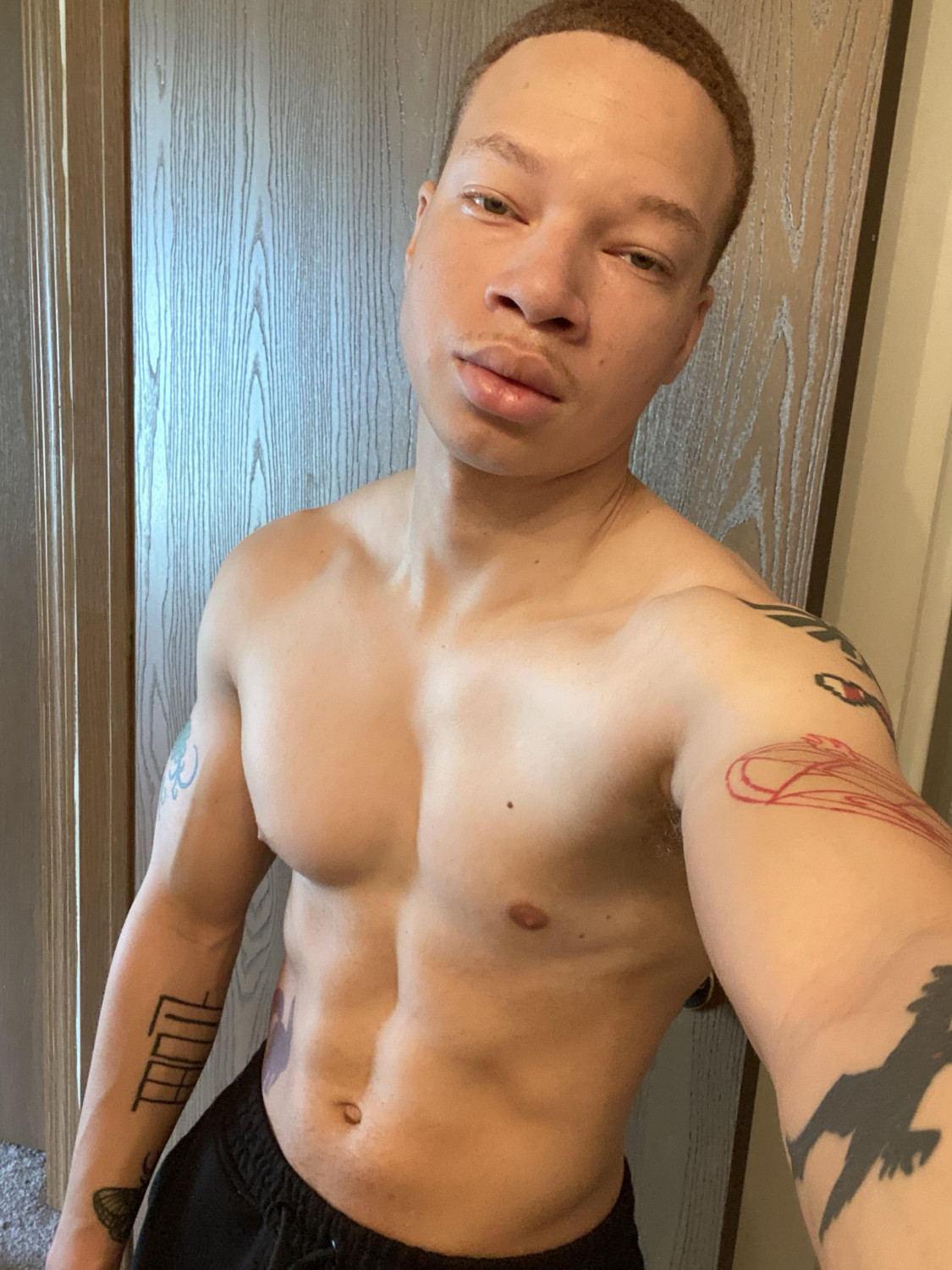 Lightskin Dude With Huge Cock Bi #zTXrErsp