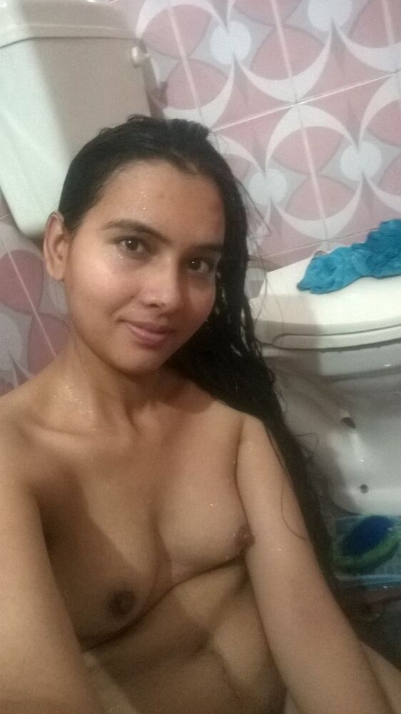 HOT INDIAN WIFE NEERU TIWARI #FtGlIhYZ