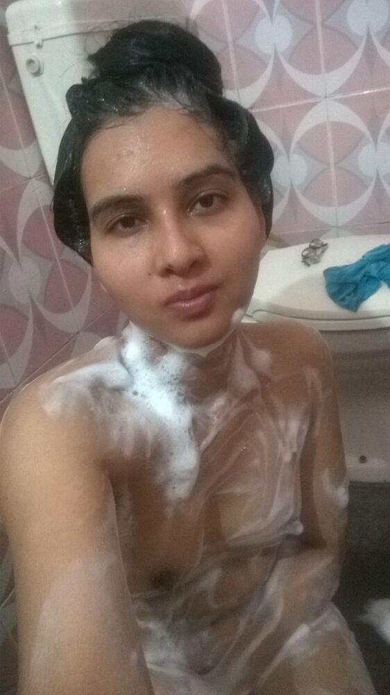 HOT INDIAN WIFE NEERU TIWARI #rNtr9kl0