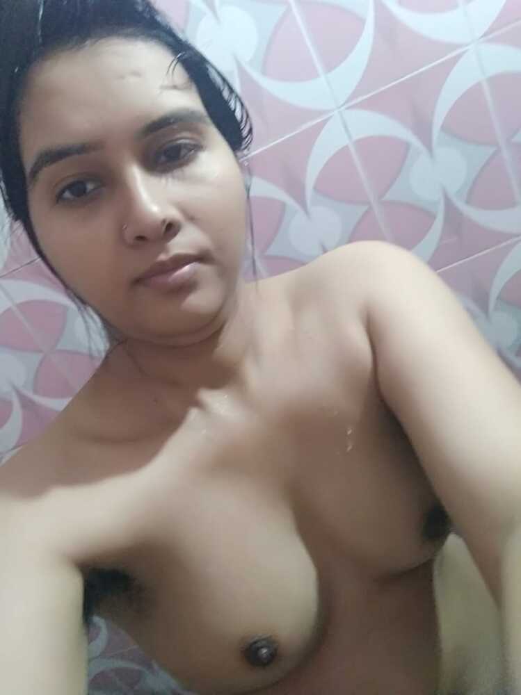 HOT INDIAN WIFE NEERU TIWARI #rlREbTIH