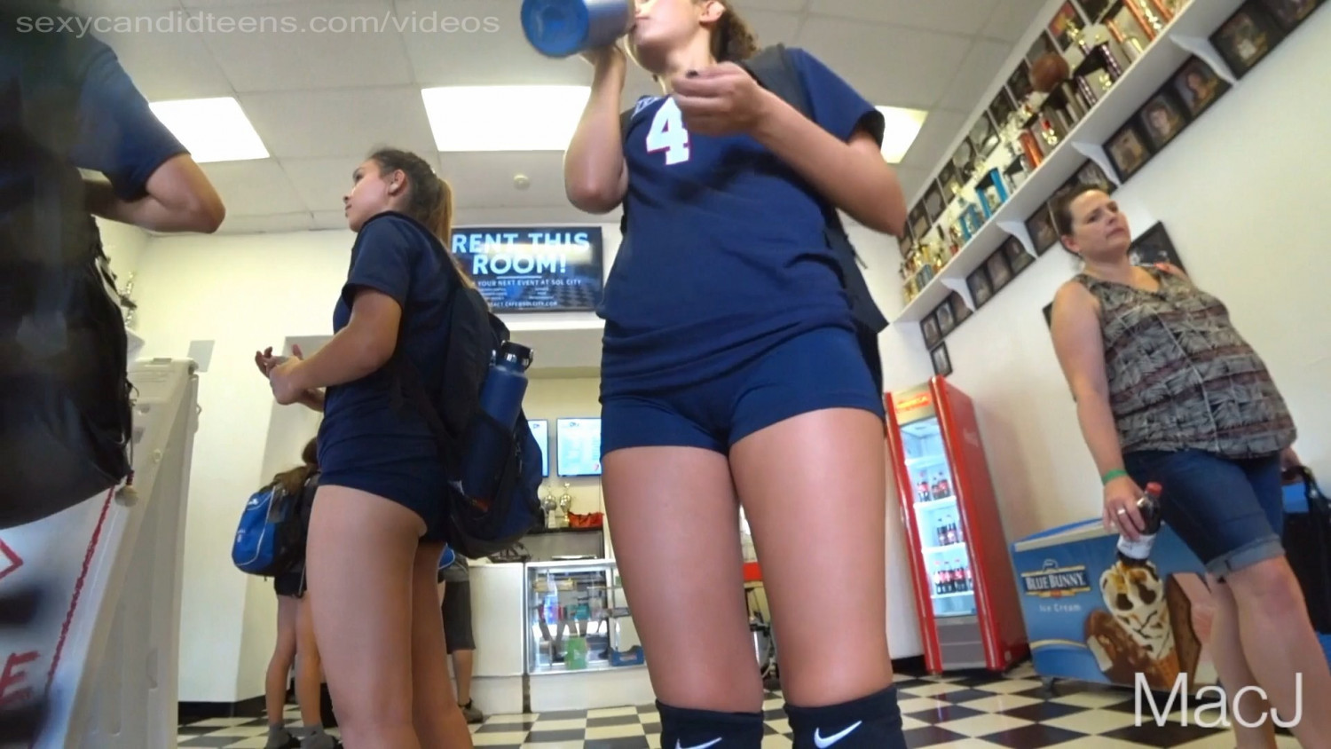 Tight candid/crepeshot volleyball teen asses (check caption for trades) #LYY6eeqj