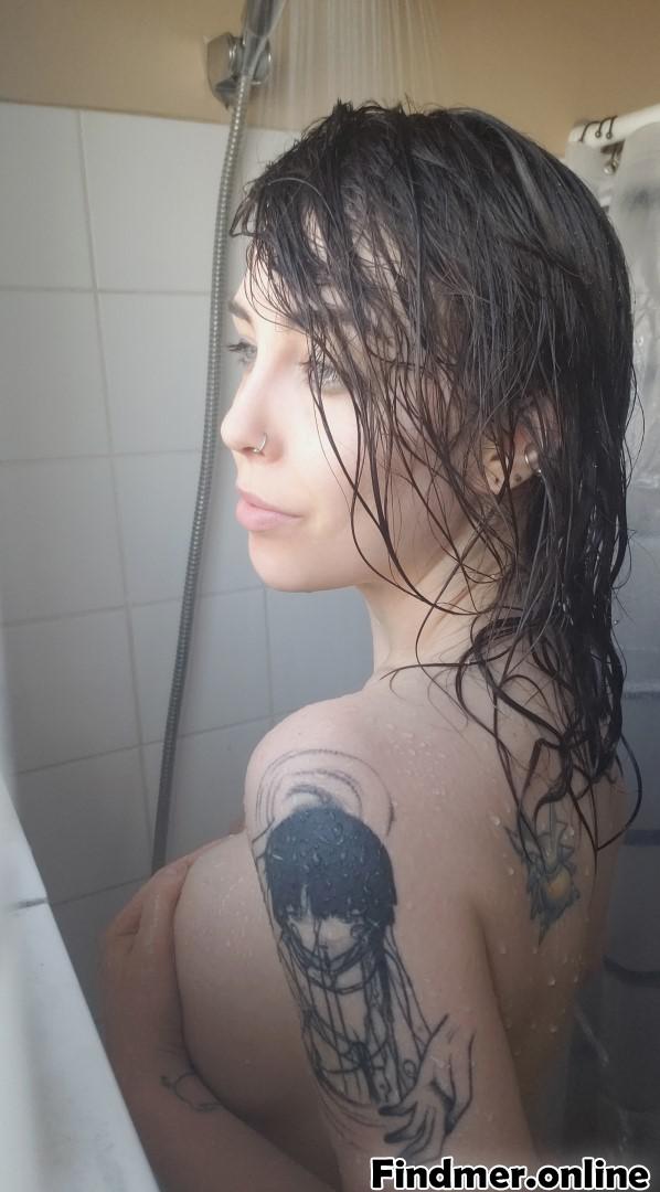 April Hylia akaWaifu Onlyfans Bathing Leaked Porn Photos #FqlRSWyz