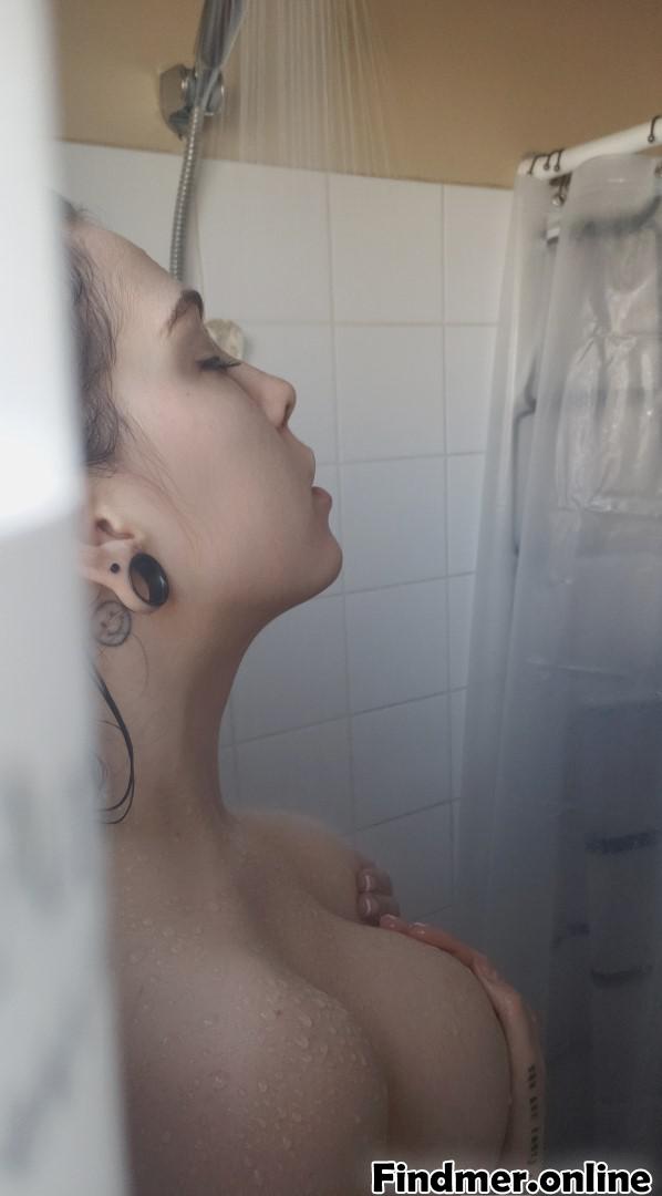 April Hylia akaWaifu Onlyfans Bathing Leaked Porn Photos #w5O0J0lO