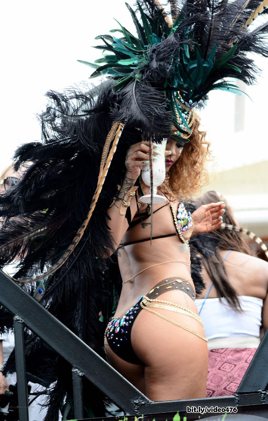 Rihanna Bikini Festival Nip Slip Photos Leaked #uKKBi6gO