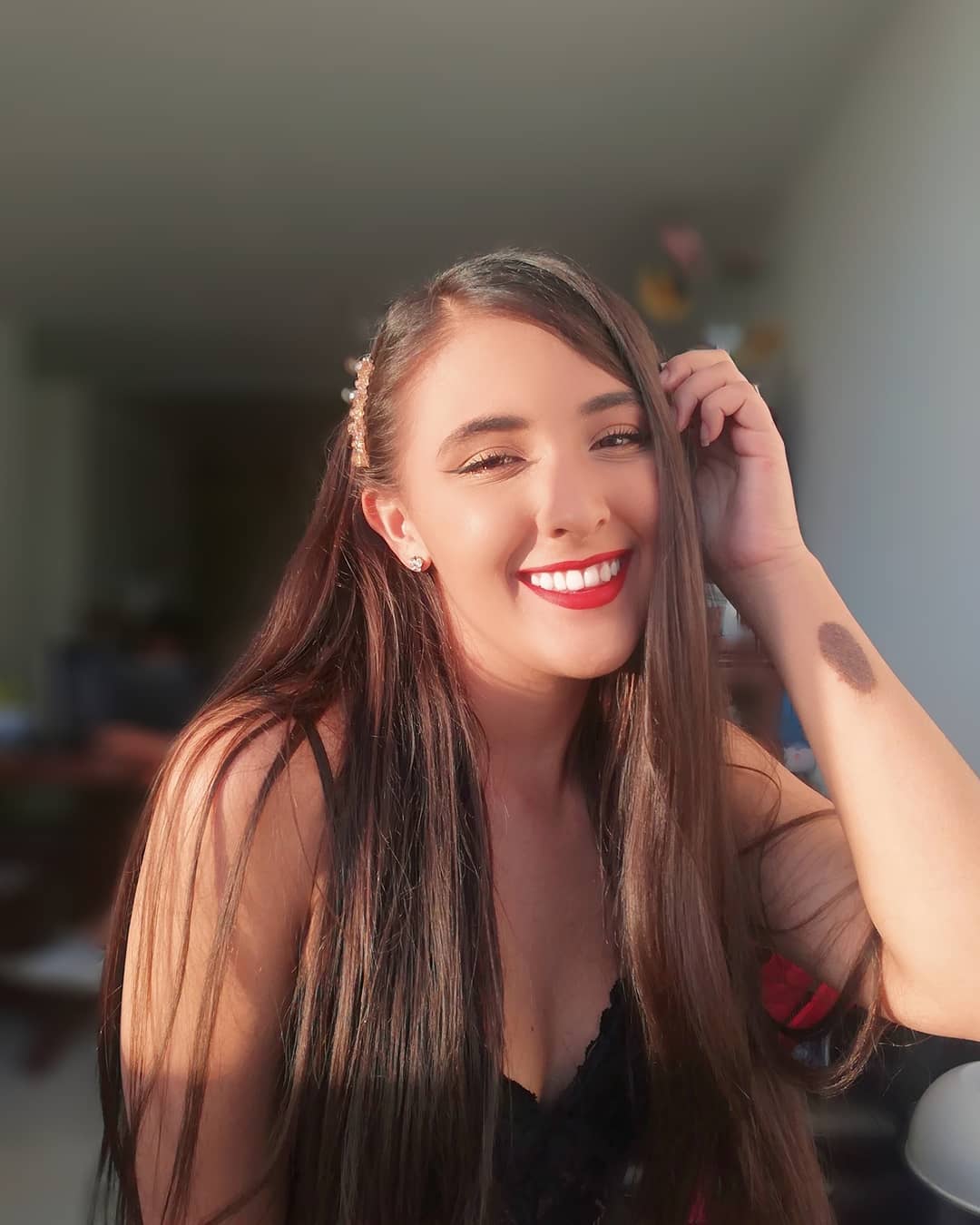 Laura Lpez #KhVsHZyW