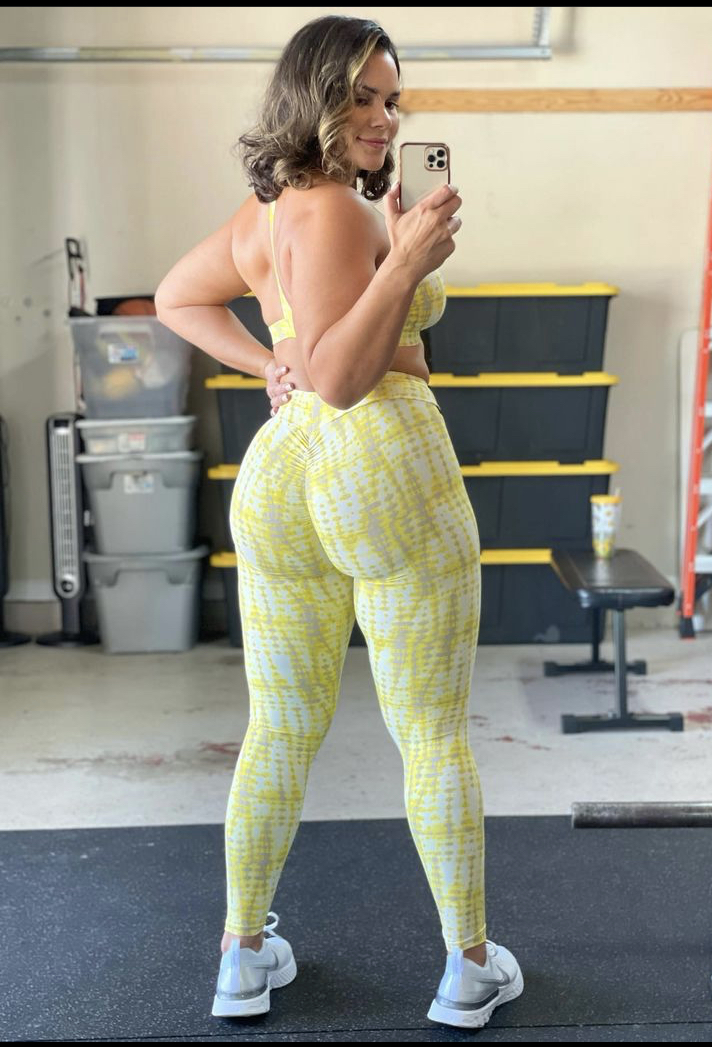 Natural fat ass! #WdebVeDC