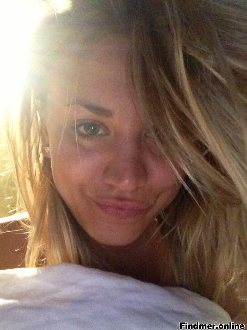 Kaley Cuoco Nude New Photo Gallery And Videos #1hmY1gDF