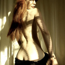 Underground Redhead Sexgram! Breathtaking Justine Joli gets naked in her bathroom!
