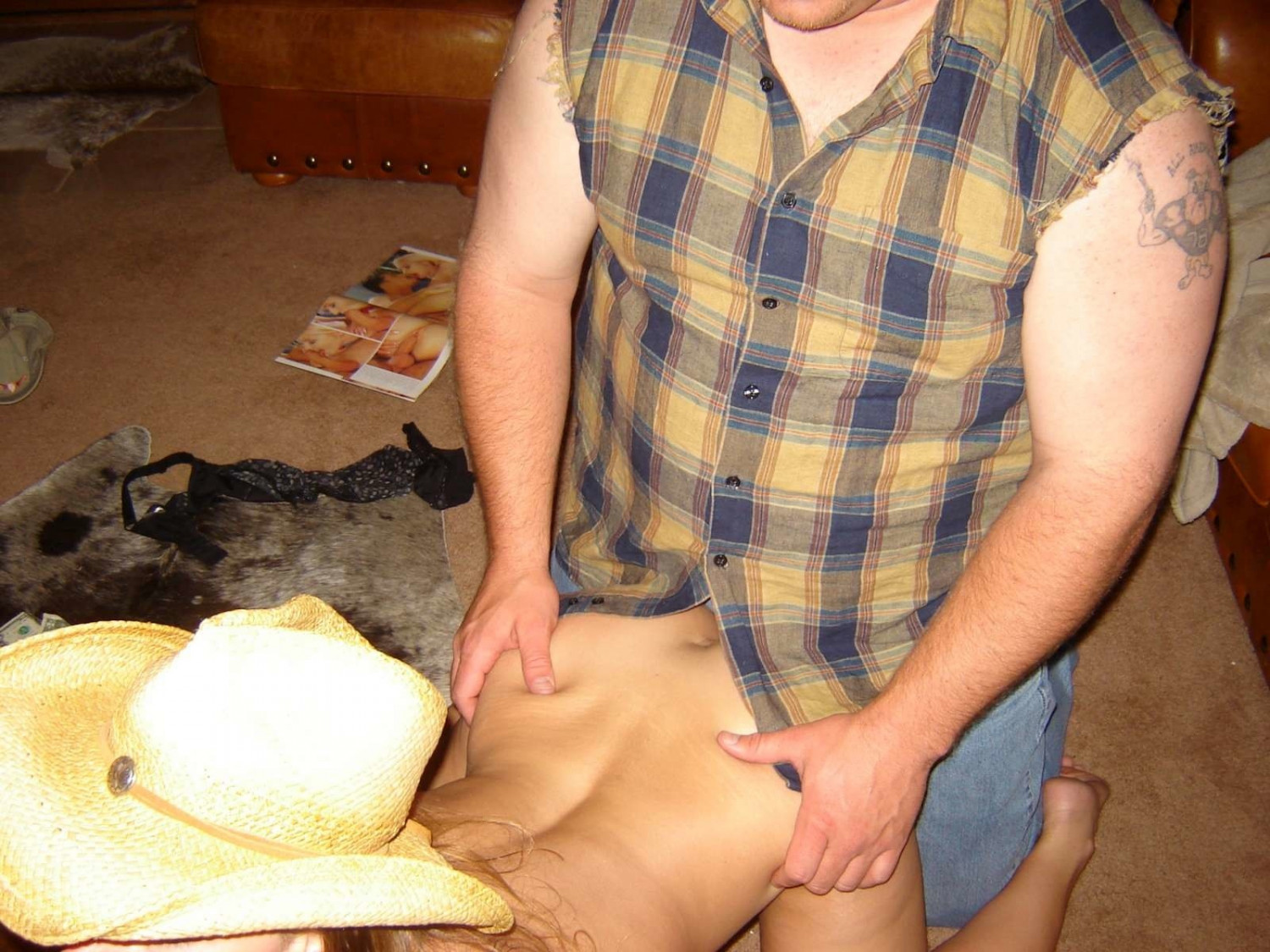 Busty Party #s6A5GHiy