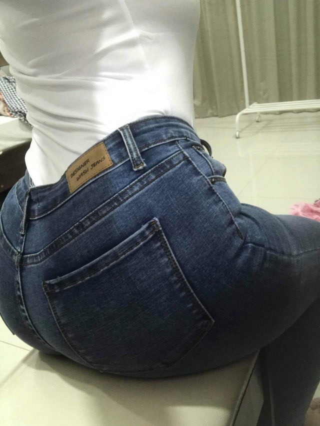 Tia butts #EwO0Bz1a