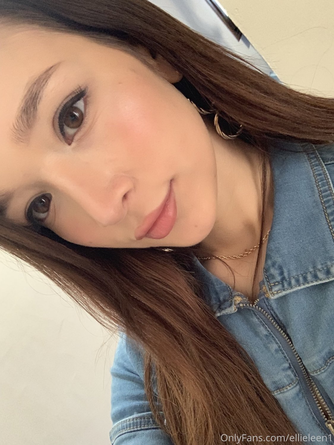 Ellie 19yo big folder #hraaLzbO