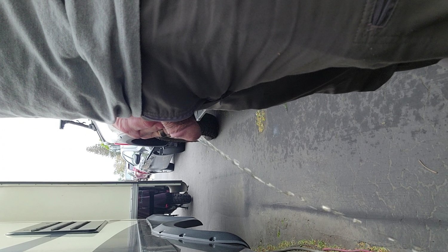 Risky outdoors pee #s2sAnZnq