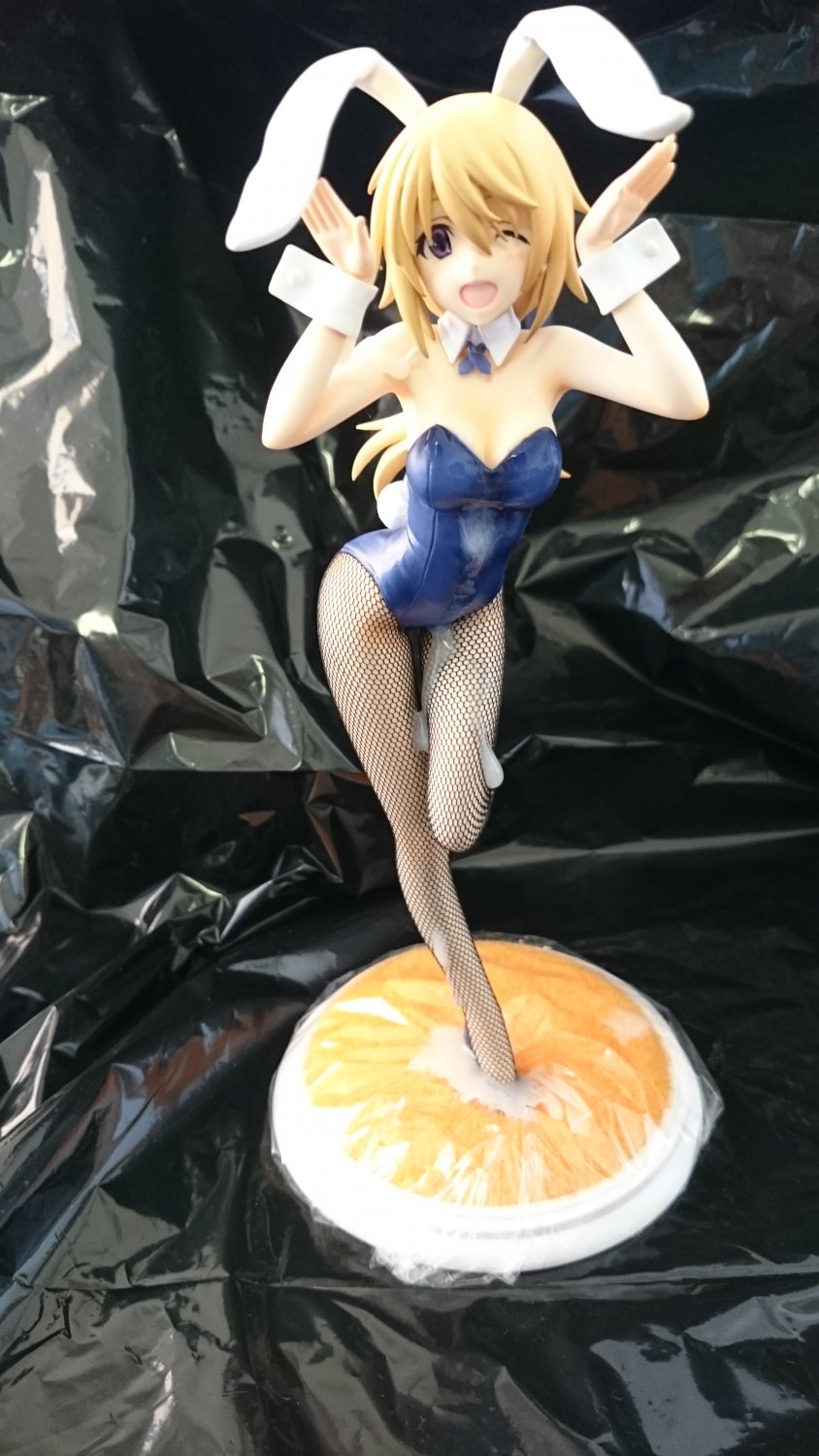 CharlotteDunois figure bukkake #Ze2Jld47