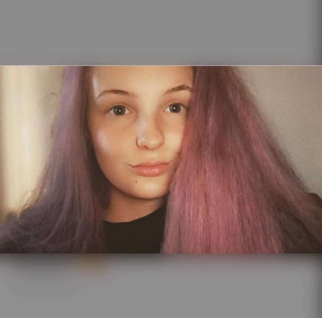 Snapchat slut: xelliehunx ,loves cum tributes #SLw6V40f