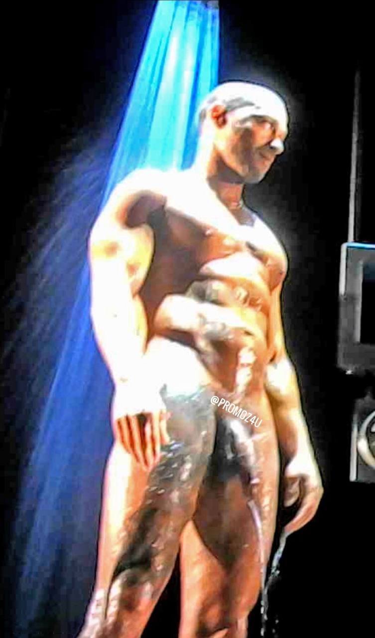 Jesse Williams in Take Me Out #YJ4k7xNL