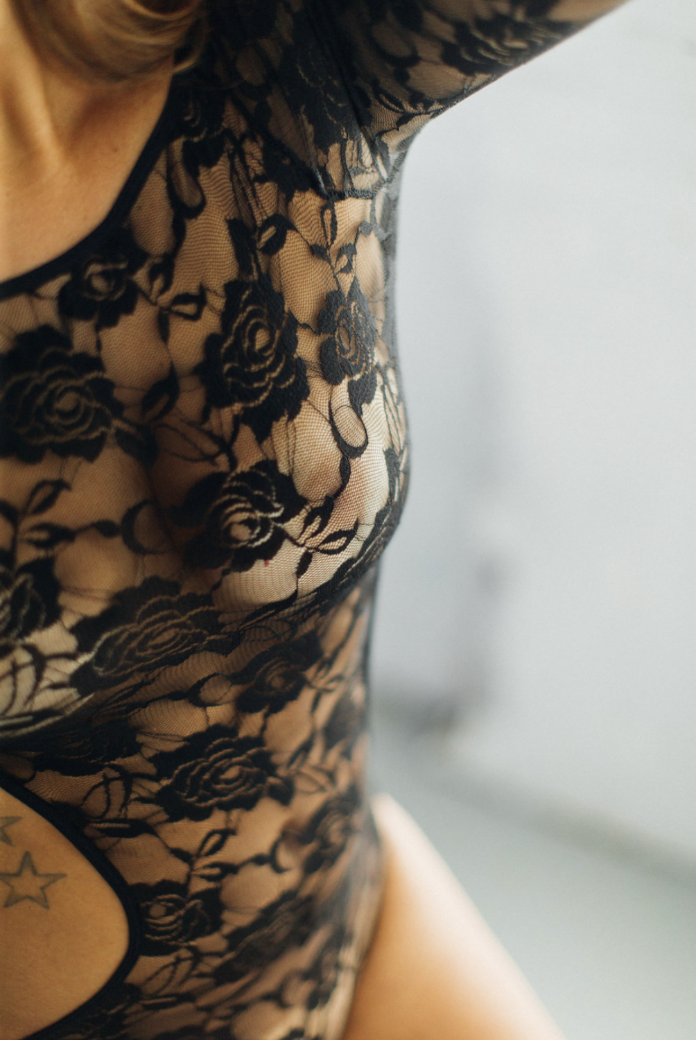 Carly Boudoir #UaOSGju7