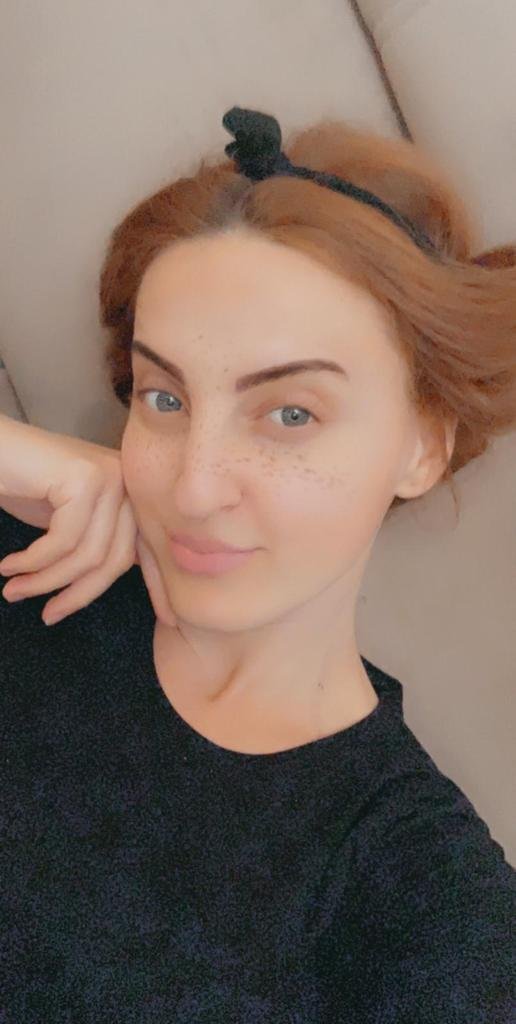 Emma #YwYf4eIK