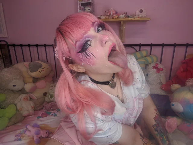 Makeup #S8iv2mcA