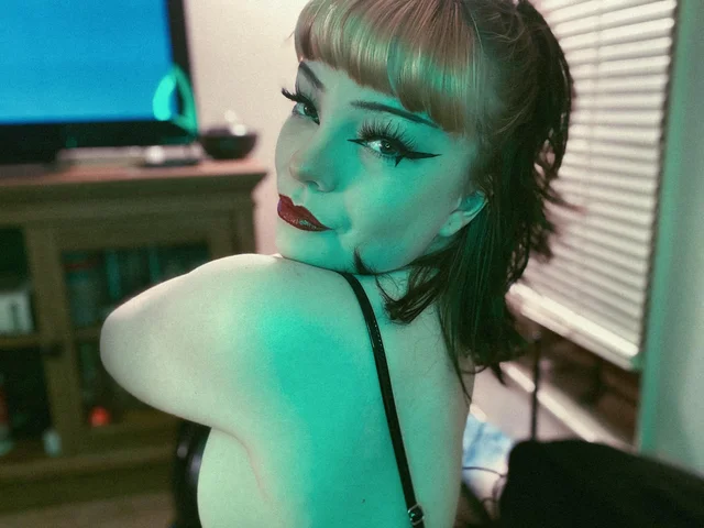 Makeup #XNNmXUK5