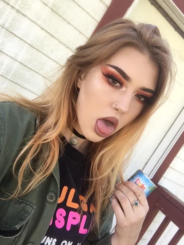 Makeup #vHIWk9uy