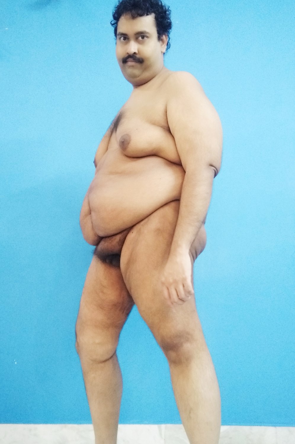Nude Fat Man #Ax0BBvAO