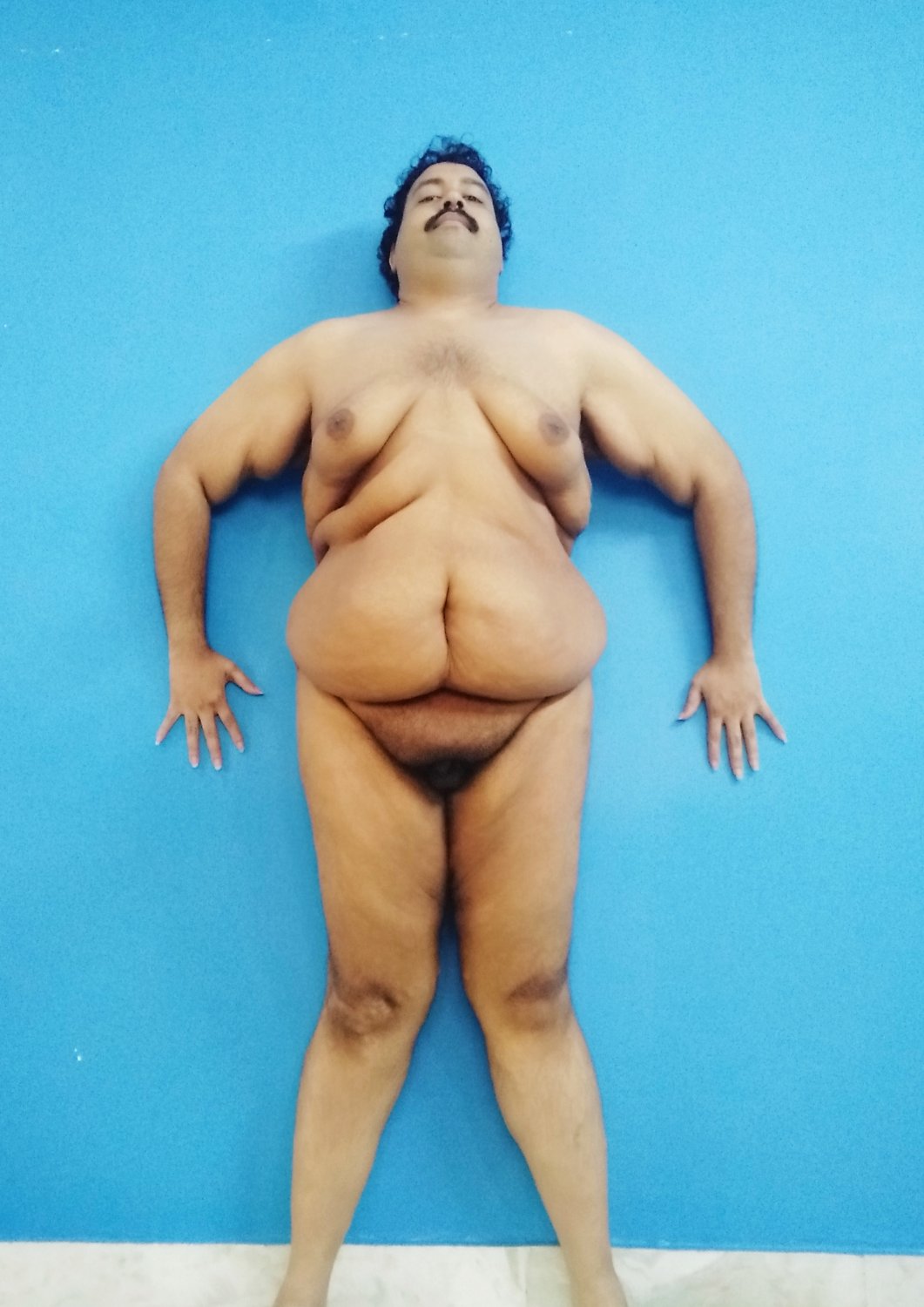 Nude Fat Man #Ys8XCYAL