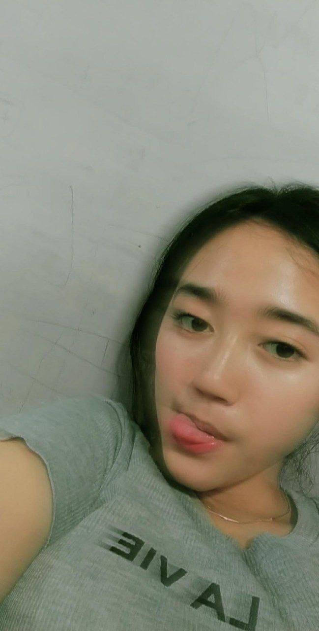 Leeya #W7BqFUwH