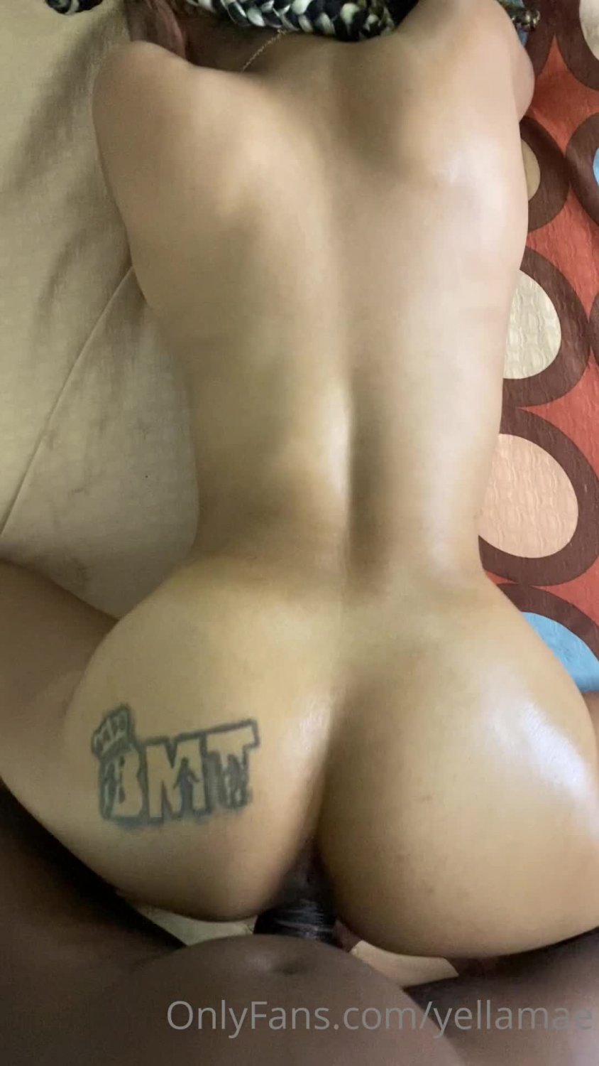 Yellamae 💦 OnlyFans - Porn Videos & Photos - EroMe